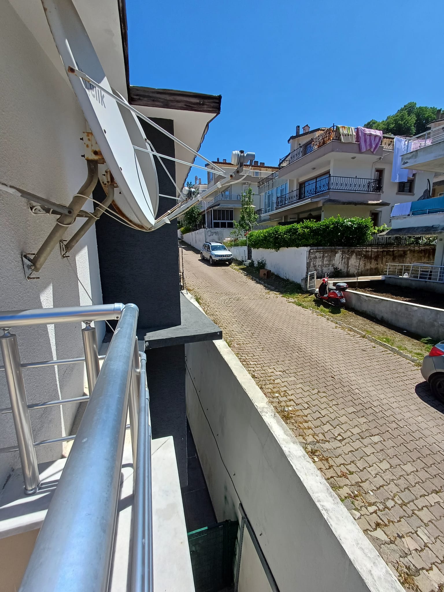 KORU SÜMER TATİL SİTESİNDE 4+1 VİLLA