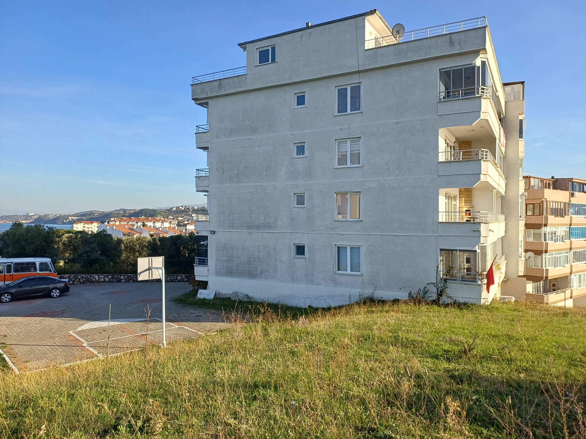 KORU EVREN SİTESİNDE DENİZE SIFIR 2+1 DAİRE 