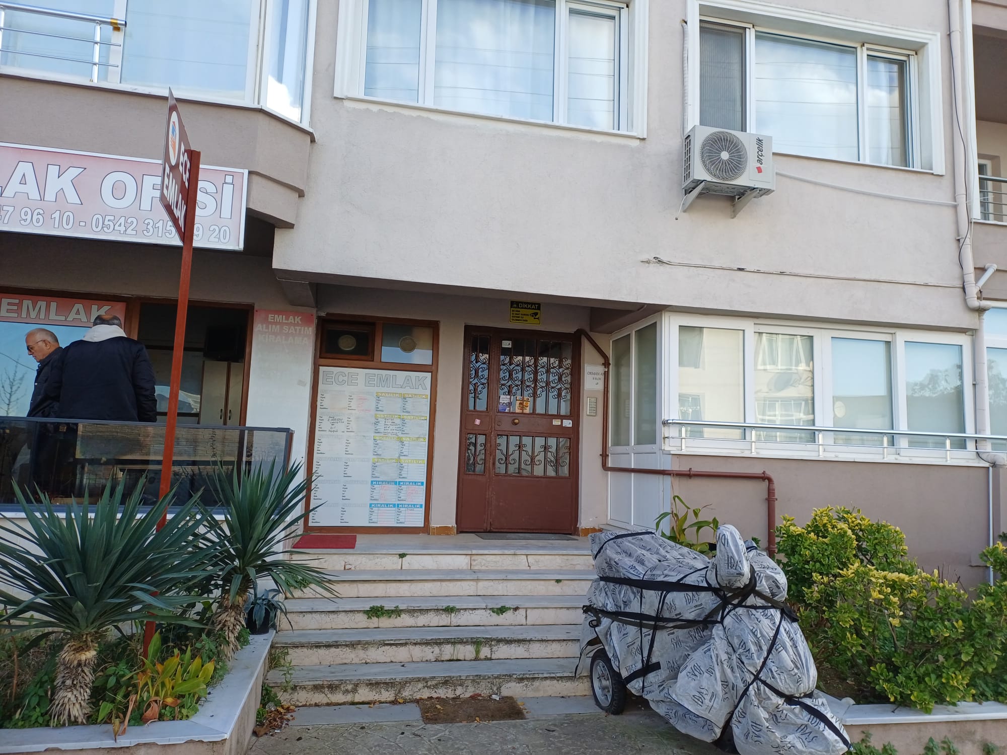 ÇAMLIK'DA 3 + 1 DAİRE 120M2