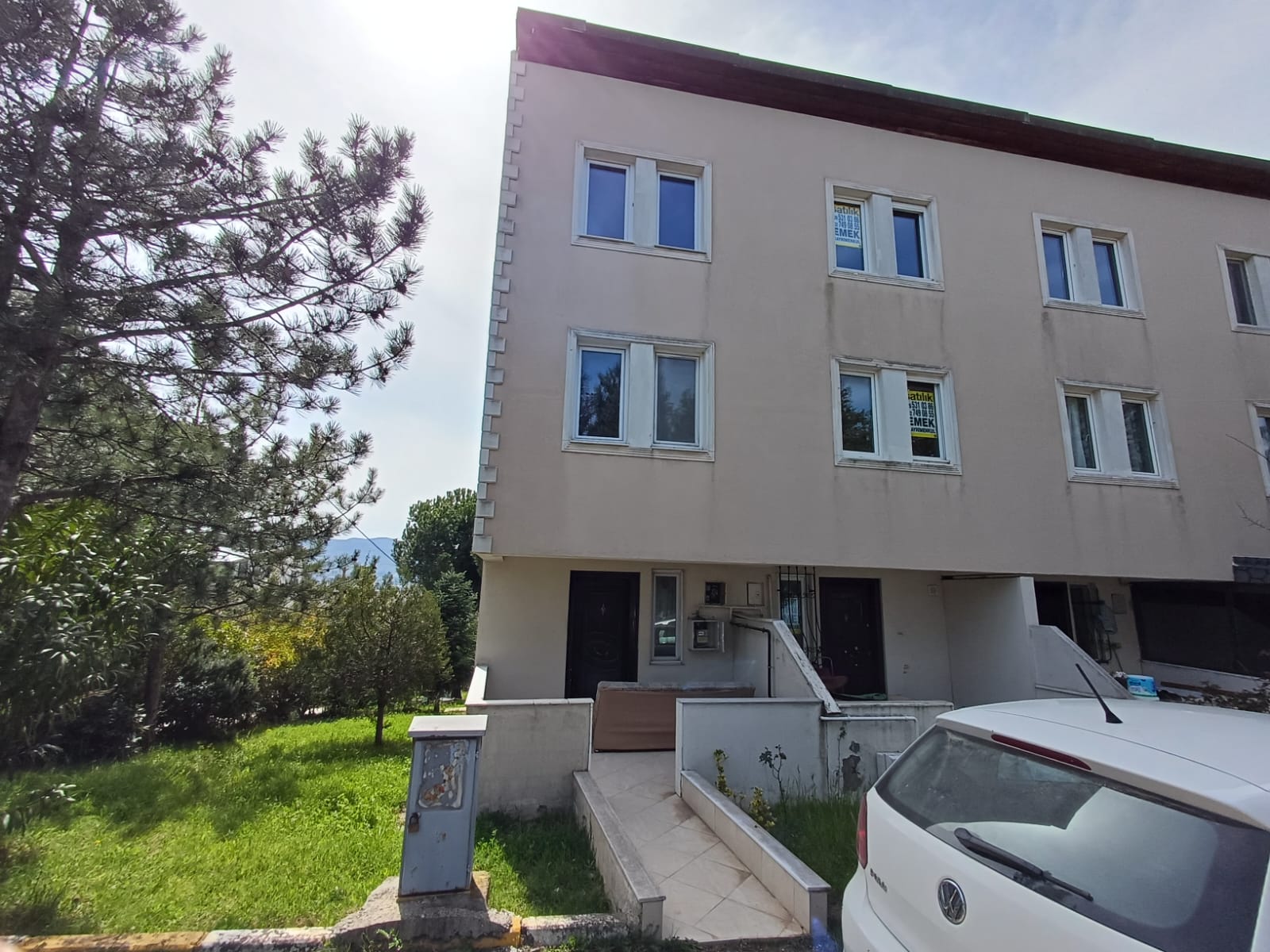 UMUT SİTESİ KÖŞE VİLLA