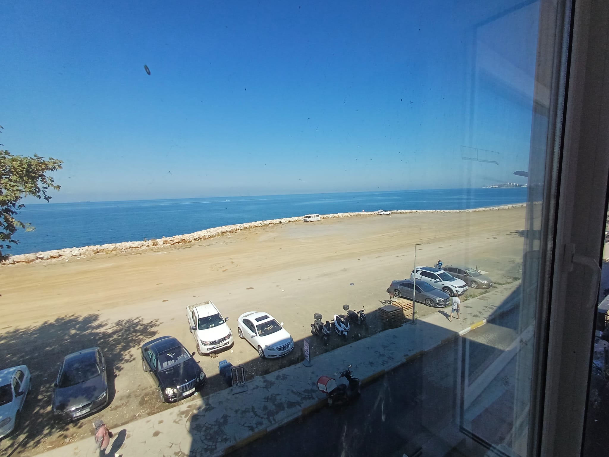 DENİZE SIFIR DENİZ MANZARALI DAİRE