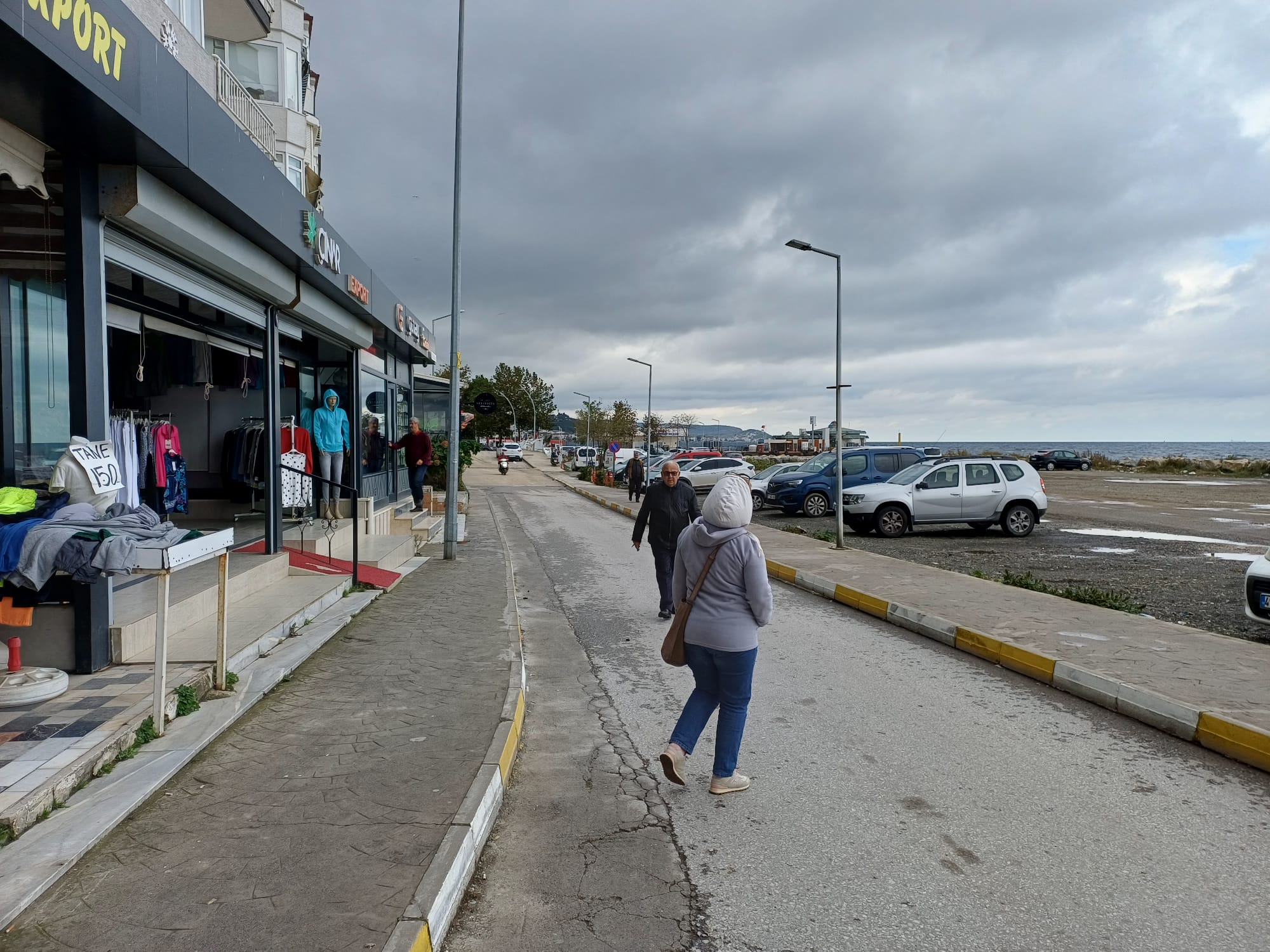 ÇINARCIK MERKEZDE 3+1 DAİRE