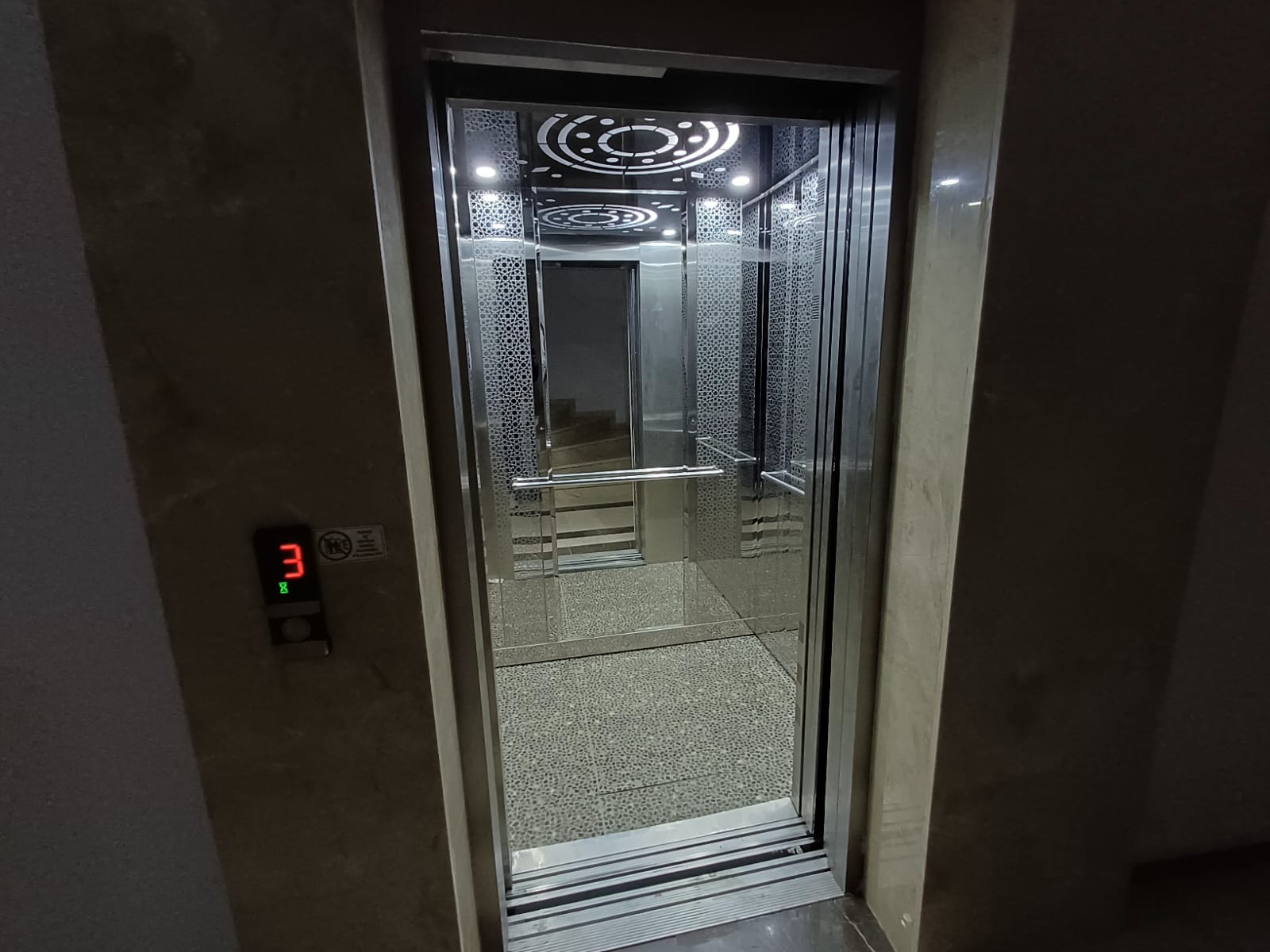 TEŞVİKİYE DE 2 YAŞINDA 3+1 SATILIK DAİRE