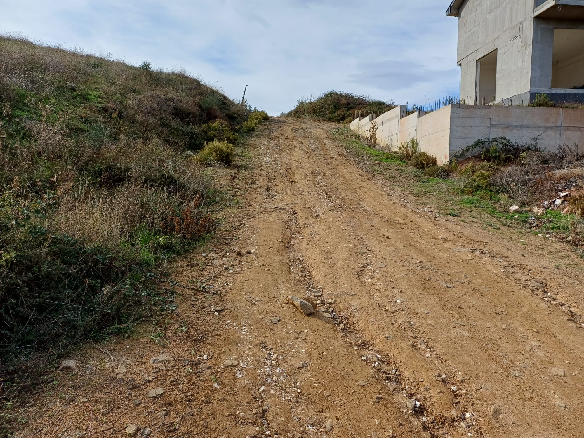 DENİZ MANZARALI 2 KAT İMARLI PARSEL